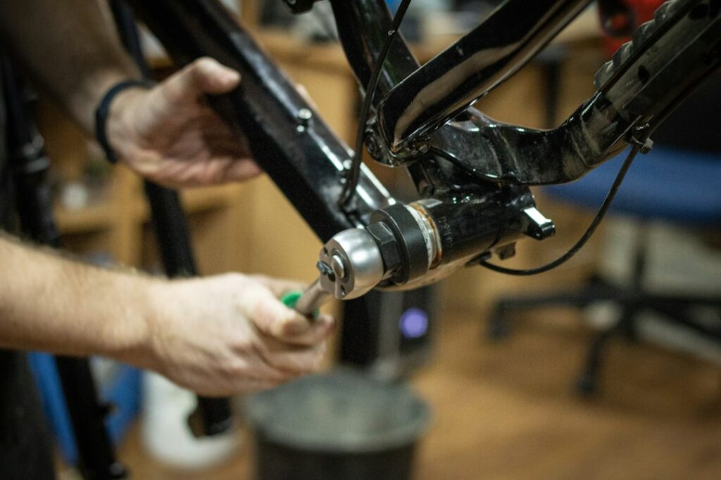 Technische diagnose en reparatie van een elektrische fiets in de werkplaats